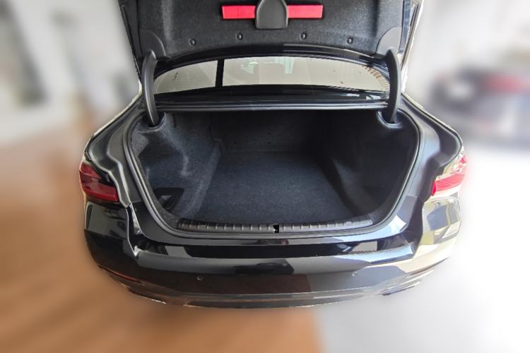 Used BMW 5 Series 2023 530Li Leading Model M Sport Package Trunk