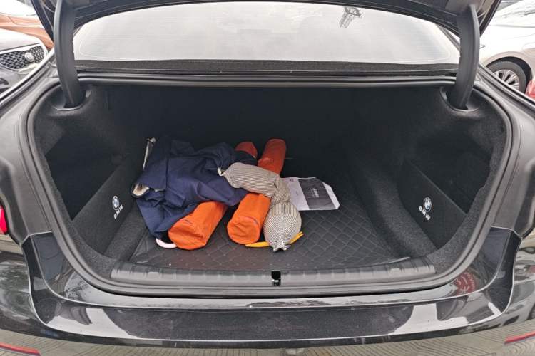 Used BMW 5 Series 2023 530Li Leading Edition Luxury Package Trunk