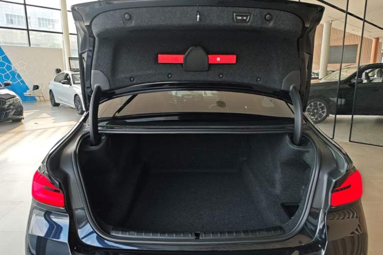 Used BMW 5 Series 2023 Restyled 530Li Leading Edition M Sport Package Trunk