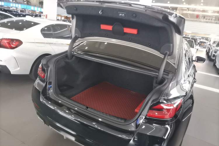 Used BMW 5 Series 2023 530Li Leading Model M Sport Package Trunk
