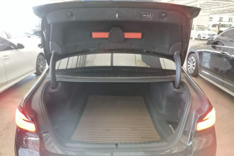 Used BMW 5 Series 2023 530Li Leading Model M Sport Package Trunk
