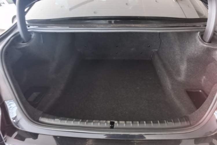 Used BMW 5 Series 2023 530Li Leading Model M Sport Package Trunk