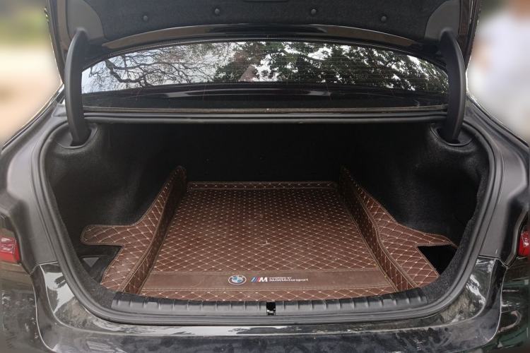 Used BMW 5 Series 2023 530Li Luxury Edition Premium Package Trunk