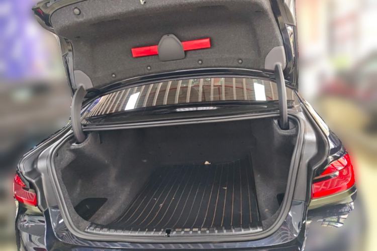 Used BMW 5 Series 2023 530Li Leading Edition Luxury Package Trunk