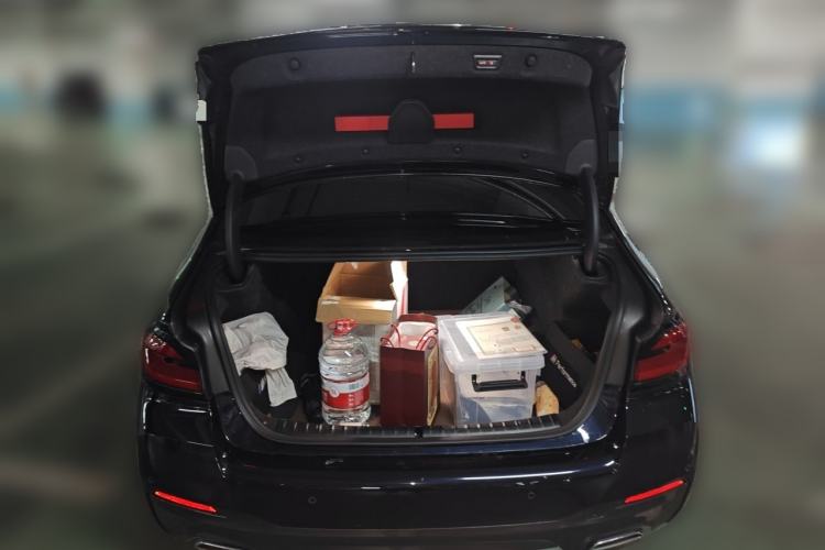 Used BMW 5 Series 2023 530Li Luxury Edition M Sport Package Trunk