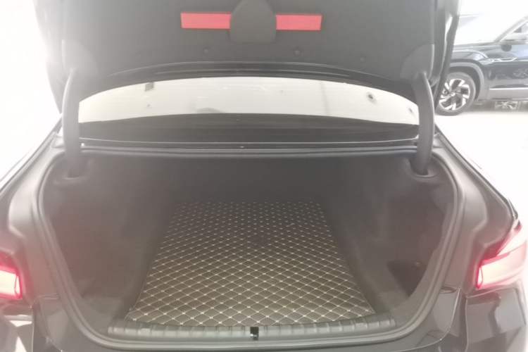 Used BMW 5 Series 2023 530Li Leading Model M Sport Package Trunk