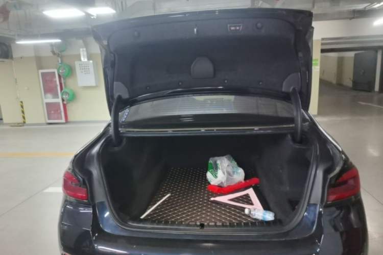 Used BMW 5 Series 2023 530Li Leading Model M Sport Package Trunk