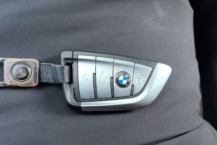 Used BMW 5 Series 2023 530Li Leading Model M Sport Package Vehicle Key