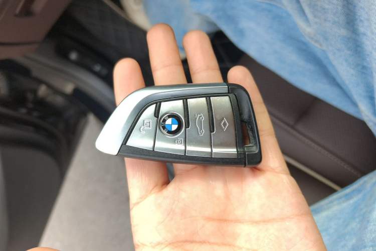 Used BMW 5 Series 2023 530Li Leading Model M Sport Package Vehicle Key
