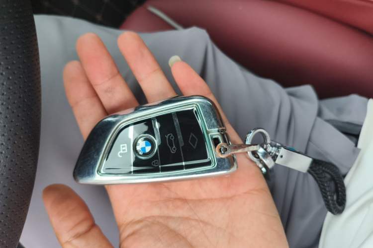 Used BMW 5 Series 2023 Restyled 530Li Leading Edition M Sport Package Vehicle Key