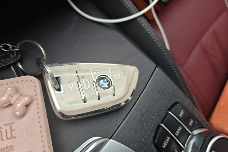 Used BMW 5 Series 2023 530Li Leading Model M Sport Package Vehicle Key