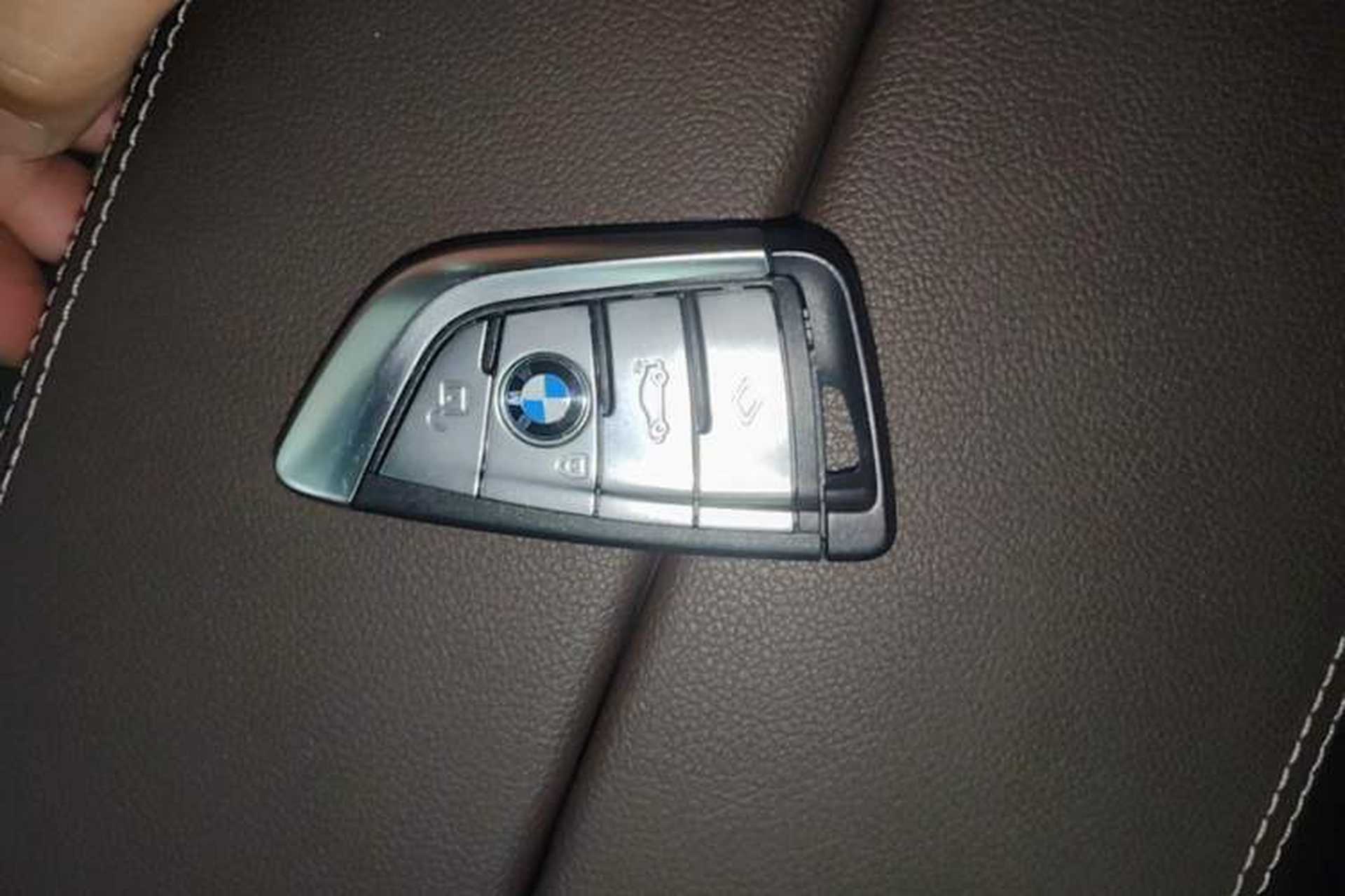 Used BMW 5 Series 2023 530Li Leading Model M Sport Package Vehicle Key