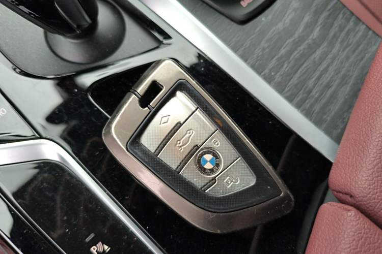 Used BMW 5 Series 2023 530Li Leading Model M Sport Package Vehicle Key