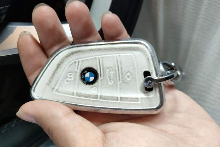Used BMW 5 Series 2023 530Li Leading Edition Luxury Package Vehicle Key