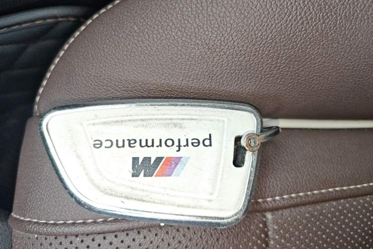 Used BMW 5 Series 2023 530Li Leading Edition Luxury Package Vehicle Key