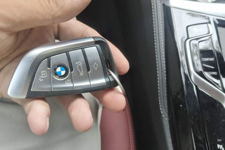 Used BMW 5 Series 2023 530Li Leading Model M Sport Package Vehicle Key