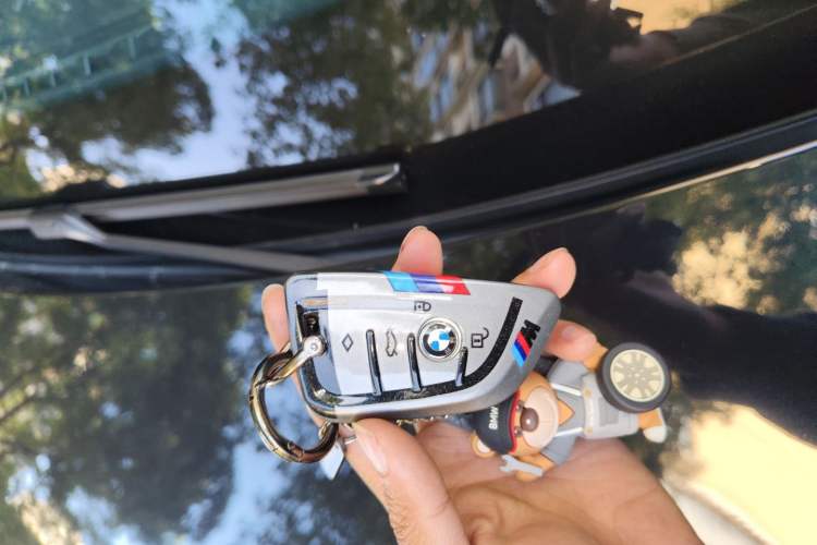 Used BMW 5 Series 2023 530Li Leading Model M Sport Package Vehicle Key