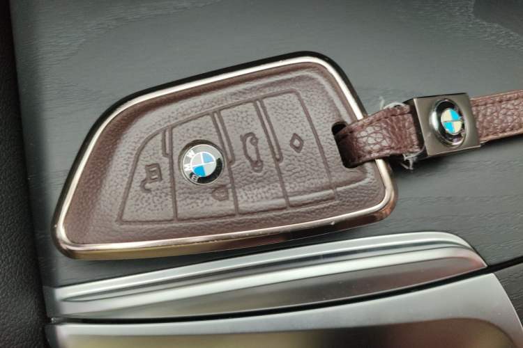 Used BMW 5 Series 2023 530Li Leading Model M Sport Package Vehicle Key