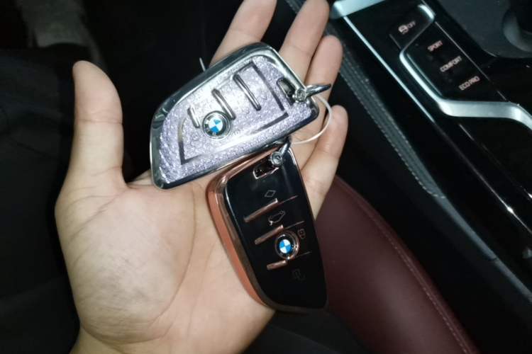 Used BMW 5 Series 2023 530Li Leading Model M Sport Package Vehicle Key