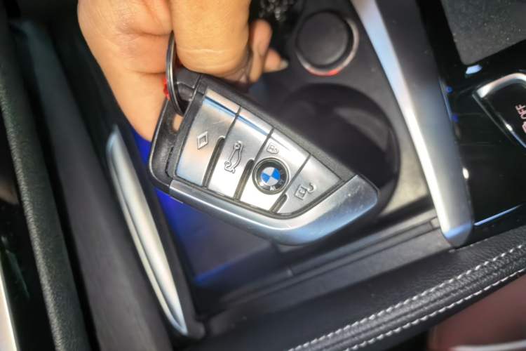 Used BMW 5 Series 2023 530Li Leading Model M Sport Package Vehicle Key
