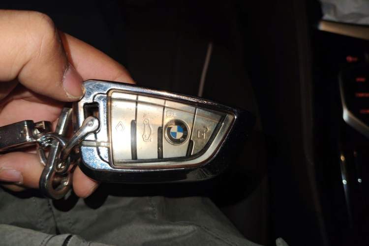 Used BMW 5 Series 2023 530Li Leading Edition Luxury Package Vehicle Key