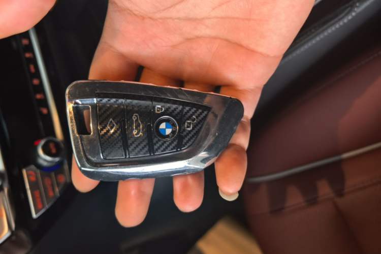 Used BMW 5 Series 2023 530Li Leading Model M Sport Package Vehicle Key
