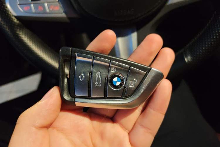 Used BMW 5 Series 2023 Restyled 530Li Luxury Edition M Sport Package Vehicle Key