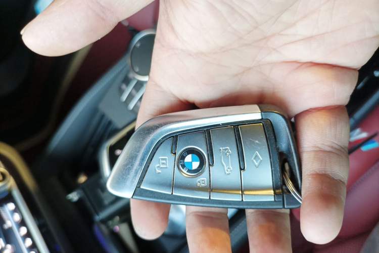 Used BMW 5 Series 2023 530Li Luxury Edition M Sport Package Vehicle Key
