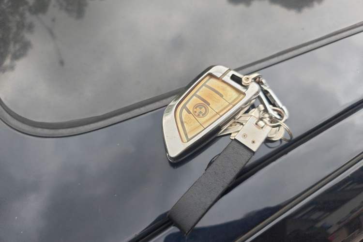 Used BMW 5 Series 2023 530Li Leading Model M Sport Package Vehicle Key