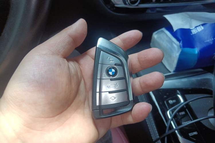 Used BMW 5 Series 2023 530Li Leading Model M Sport Package Vehicle Key