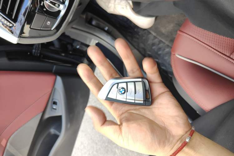 Used BMW 5 Series 2023 Restyled 530Li Leading Edition M Sport Package Vehicle Key