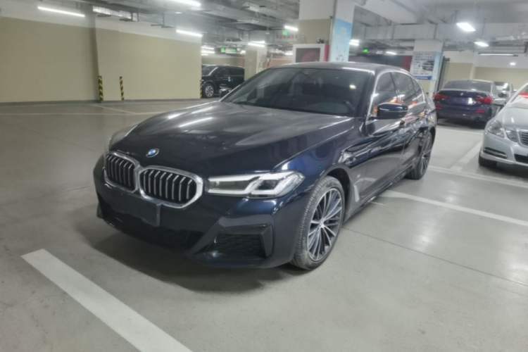 Used BMW 5 Series 2023 530Li Leading Model M Sport Package Guazi used car, China used car export, Used car for sale, Used cars, Cheapest cars for sale