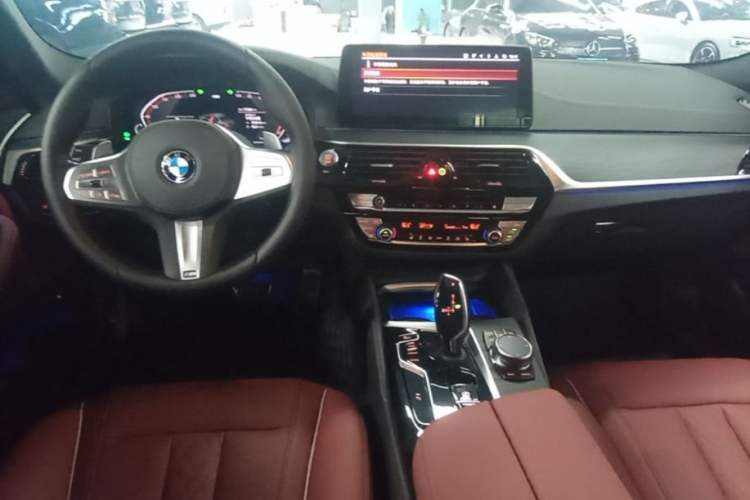 Used BMW 5 Series 2023 530Li Leading Model M Sport Package Center Console