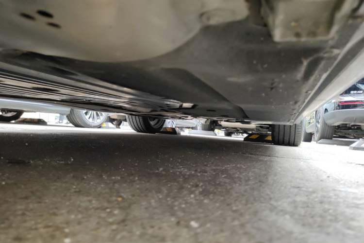 Used BMW 5 Series 2023 530Li Leading Model M Sport Package Chassis Front Left