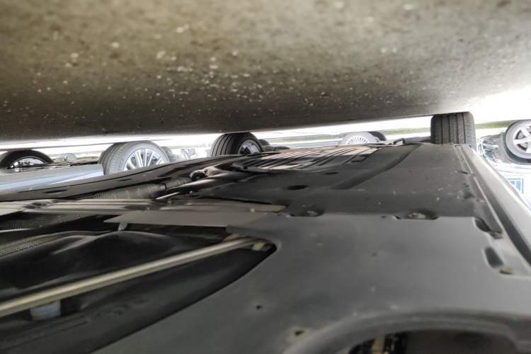 Used BMW 5 Series 2023 530Li Leading Model M Sport Package Chassis Rear Left