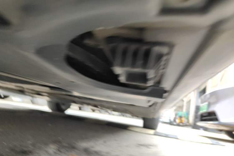 Used BMW 5 Series 2023 530Li Leading Model M Sport Package Chassis Rear Right