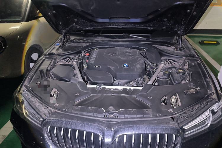 Used BMW 5 Series 2023 530Li Luxury Edition M Sport Package Engine Bay