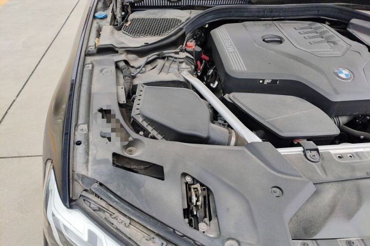 Used BMW 5 Series 2023 530Li Luxury Edition Premium Package Engine Bay Right