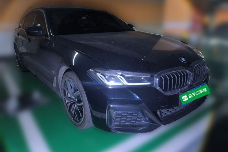 Used BMW 5 Series 2023 530Li Luxury Edition M Sport Package Front Right 45 Deg