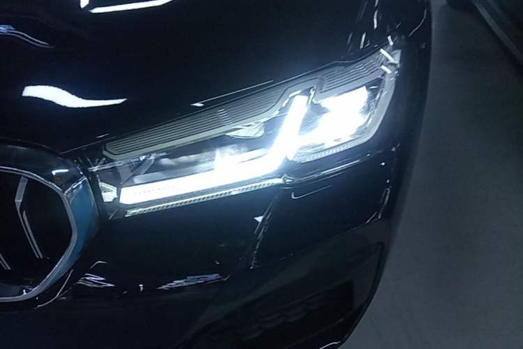 Used BMW 5 Series 2023 530Li Leading Model M Sport Package Left Front Headlight