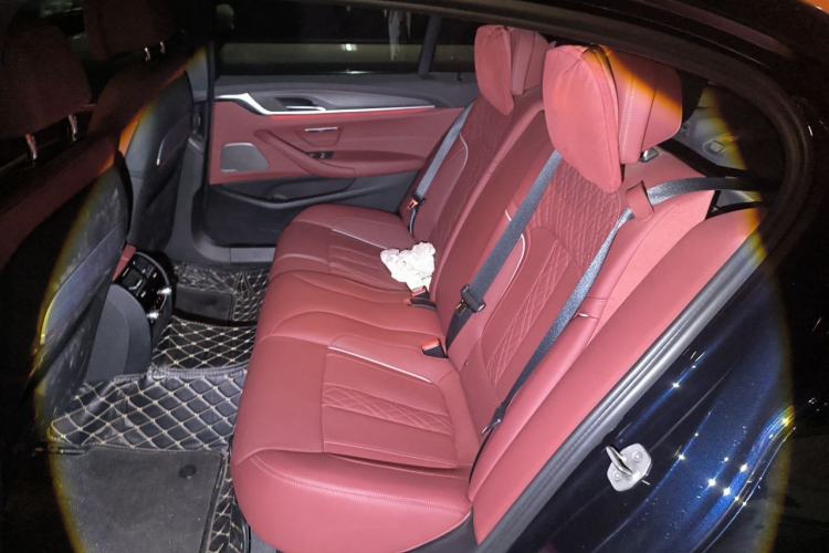 Used BMW 5 Series 2023 530Li Luxury Edition M Sport Package Left Rear Seat