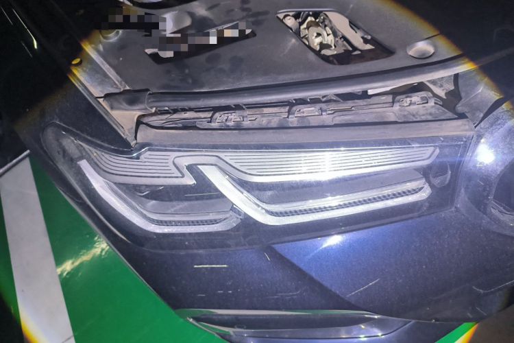 Used BMW 5 Series 2023 530Li Luxury Edition M Sport Package Right Front Headlight