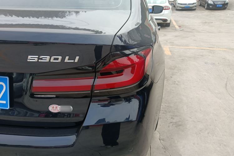 Used BMW 5 Series 2023 530Li Leading Model M Sport Package Right Rear Taillight