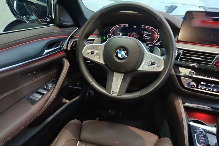 Used BMW 5 Series 2023 530Li Luxury Edition M Sport Package Steering Wheel