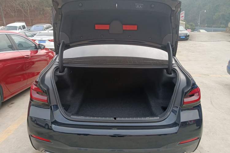 Used BMW 5 Series 2023 530Li Leading Model M Sport Package Trunk