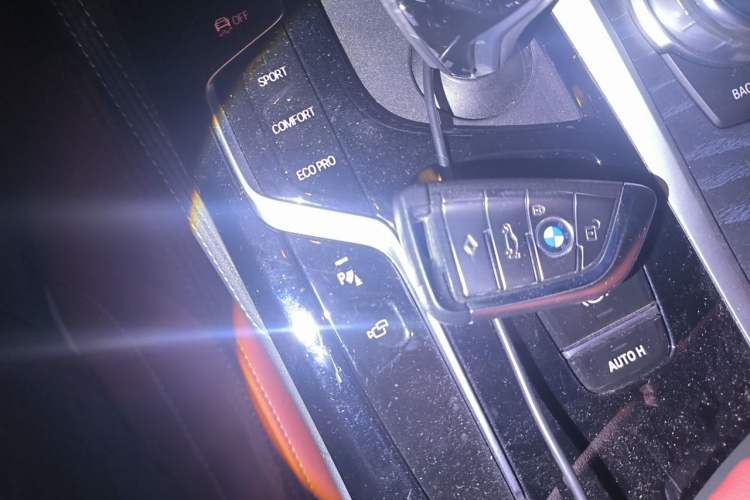 Used BMW 5 Series 2023 530Li Luxury Edition M Sport Package Vehicle Key