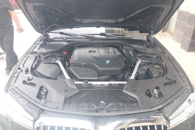 Used BMW 5 Series 2023 530Li Leading Model M Sport Package Engine Bay