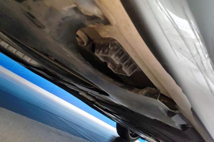 Used BMW 5 Series 2023 530Li Luxury Edition M Sport Package Chassis Rear Right