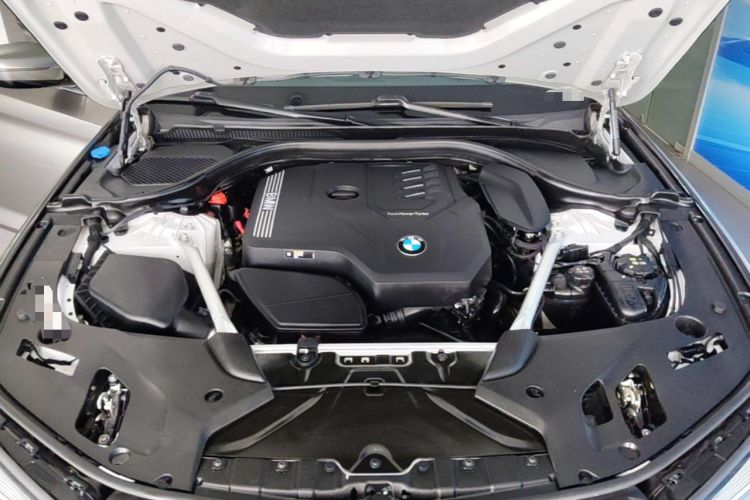 Used BMW 5 Series 2023 530Li Luxury Edition M Sport Package Engine Bay