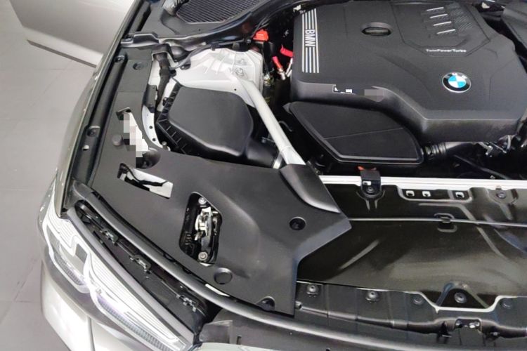 Used BMW 5 Series 2023 530Li Luxury Edition M Sport Package Engine Bay Right